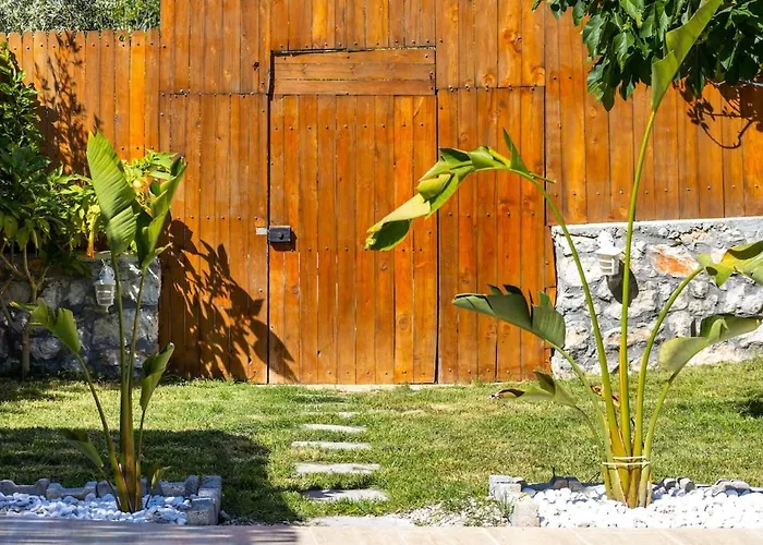 Very Cute Detached In Uezuemlue Village Of Kas *