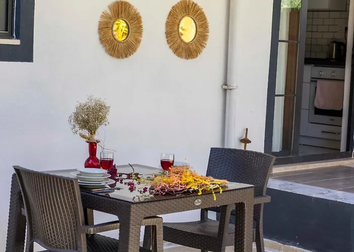 Villa Very Cute Detached In Uezuemlue Village Of Kas *