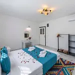 Βίλα Very Cute Detached In Uezuemlue Village Of Kas *
