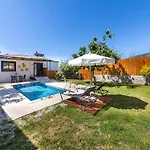 Very Cute Detached In Uezuemlue Village Of Kas Βίλα