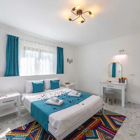 Very Cute Detached In Uezuemlue Village Of Kas