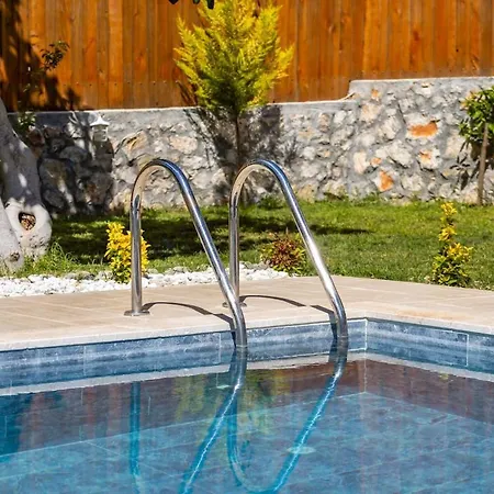 Very Cute Detached In Uezuemlue Village Of Kas *