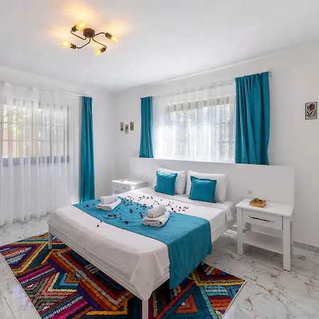 Very Cute Detached In Uezuemlue Village Of Kas Villa Caykoy