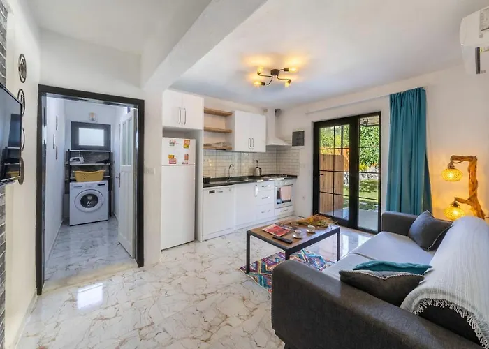 Very Cute Detached In üzümlü Village Of Kas * Caykoy